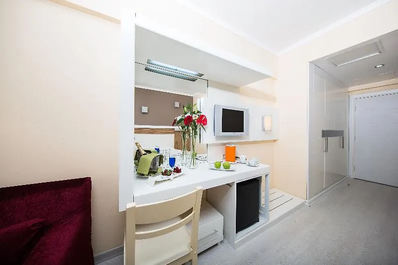 Armir Resort Hotel Antalia
